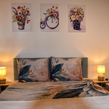 Mimosa Bed & Breakfast In Ijsselmuiden Экстерьер фото